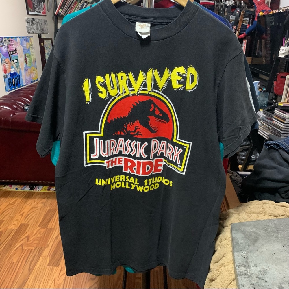 VINTAGE Universal Studios L Jurassic Park I SURVIVED The Ride Black T shirt